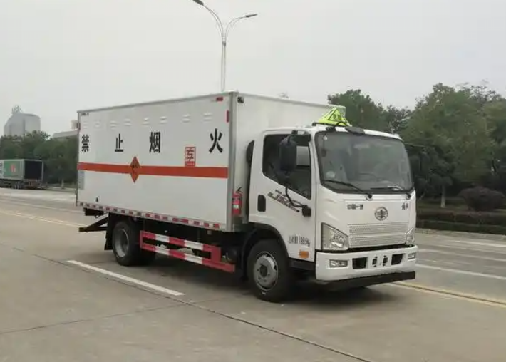 苍梧爆破器材运输车可以上高速吗？